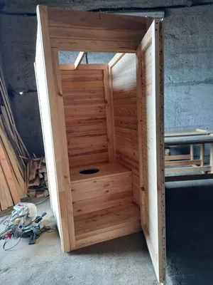 Кирпичный, деревянный или пластиковый туалет для участка