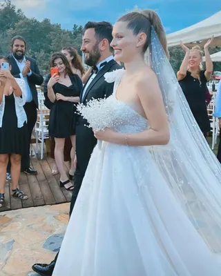 27-летняя звезда сериала «Великолепный век» вышла замуж: фото со свадьбы