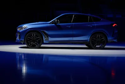 Очень агрессивно выглядящий BMW X6 E71, модифицированный Lumma Design, поскольку CLR X 650 M Extreme Tuning иногда можно добавить в качестве завершающего штриха.