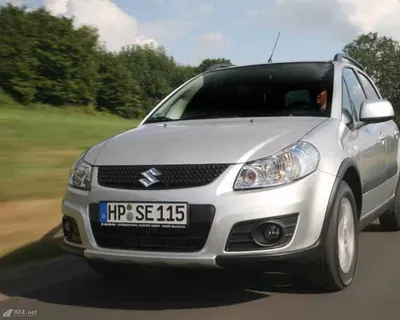 Suzuki SX4 Bilder und HD Video vom Urban-Cross-Cars (UXC)
