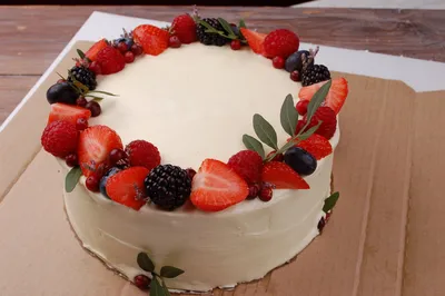 Украсить торт ягодами и фруктами - 73 photo
