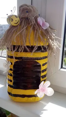 Пчелиный улей из пластиковой бутылки и подручных материалов. Мастер-класс