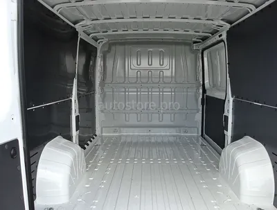 Fiat Ducato рестайлинг 2002, 2003, 2004, 2005, 2006, цельнометаллический  фургон, 2 поколение технические характеристики и комплектации