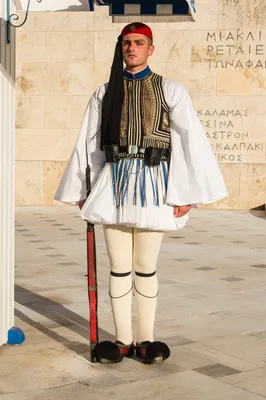 Греческий национальный костюм - Википедия