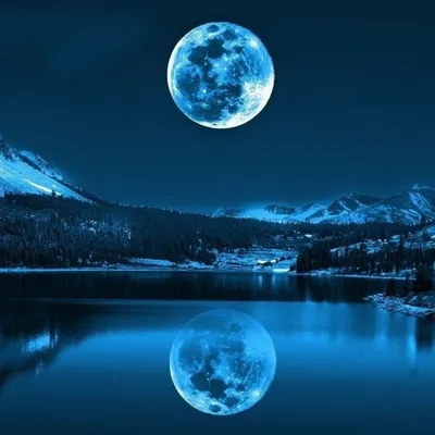 Феи на фоне озера. Лунное фото. Фиолетовая луна | Обои для телефона