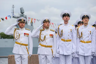В День Военно-Морского Флота в Санкт-Петербурге и Кронштадте состоялся  пятый Главный военно-морской парад : Министерство обороны Российской  Федерации