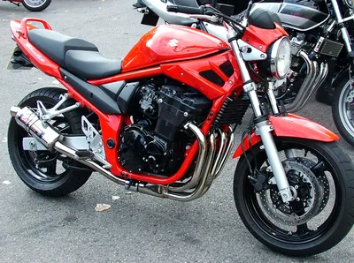 SUZUKI Bandit 600 YELLOW 2004 года с пробегом 4954 мили - Продавец подержанных мотоциклов: Macclesfield \u0026 Donington Park: The Superbike Factory