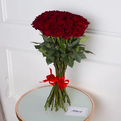 Букет из 35 красных роз Эквадор 70 см - купить в Москве по цене 18990 р -  Magic Flower