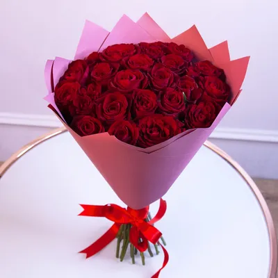 Букет из 25 красных роз - купить в Москве по цене 4390 р - Magic Flower