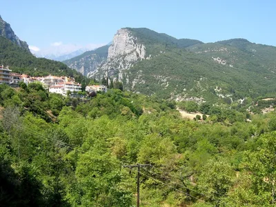Самая высокая гора на Гору Олимп в Греции Стоковое Изображение -  изображение насчитывающей наклон, зеленый: 210409605