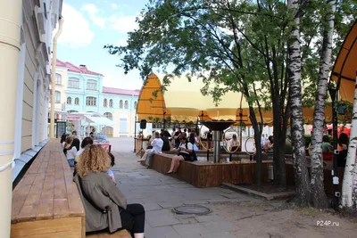 Двор Гостинки - новое общественно пространство, что посмотреть