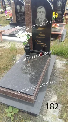 Памятник прямоугольный из карельского гранита СТЕЛА купить в Красноярске -  Мемориальный камень