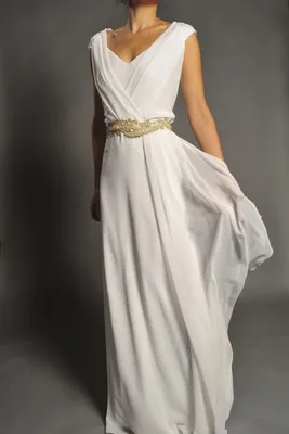 Греческие свадебные платья 2023 года: красивые и стильные модели платьев с  кружевом, корсетом, подолом, с фатой и рукавом (128 фото)