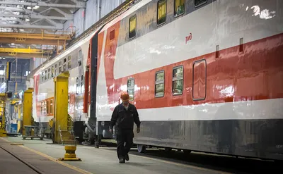 Ликсутов сообщил о разработке двухэтажных поездов для МЦК — РБК