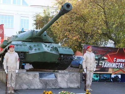 В столице Поморья отметили день танкиста