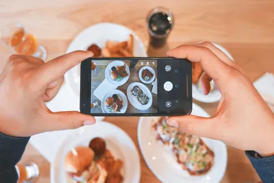 Приложения — Instagram запустил в России функцию заказа еды