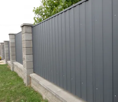 Забор из профлиста серый - заказать в Москве: цена за погонный метр