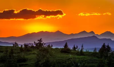 Красивый закат в горах - 73 фото