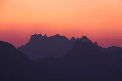 Закат в горах.. Фотограф Денис Лубсанов