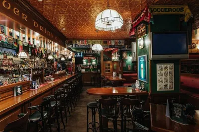 Ирландский паб Mollie's pub (Моллис) в Москве на Мясницкой: меню, адрес,  фото, телефон и отзывы - официальная страница заведения на сайте  restoran.cafe