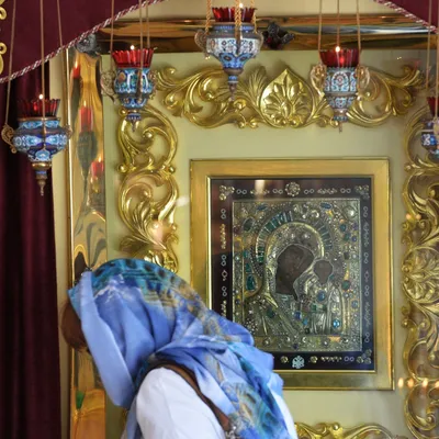 Казанская икона Божьей Матери: приметы, молитвы, чудеса иконы