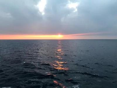 Самые красивые рассветы и закаты - в море | Галия А. Моя жизнь на борту |  Дзен
