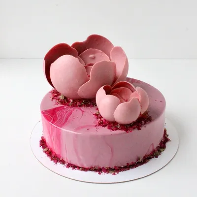 Муссовый торт с розовыми пионами - Odemi