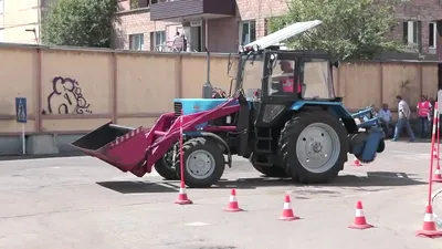 Обучение на тракториста (трактор) в Москве - обучение на тракториста  машиниста