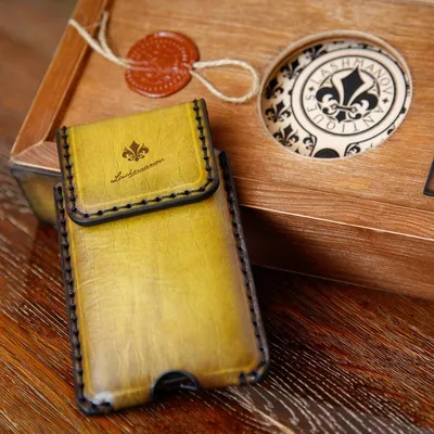 Чехол футляр для телефона из натуральной кожи «Biz - 18/100» - Купить  подарки в СПб