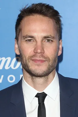 Тейлор Китч (Taylor Kitsch) - актёр - фотографии - голливудские актёры -  Кино-Театр.Ру