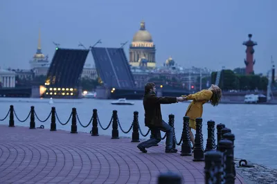 В Санкт-Петербурге начинаются белые ночи - ТАСС