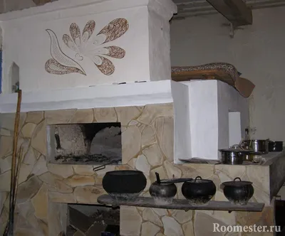 Русская печь в интерьере современного частного дома - 25 фото