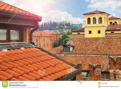 Крыши домов в городе Вероны, Италии Стоковое Фото - изображение  насчитывающей ðµð²ñ€oð¿ðµð¹ñ ðºo, ð·oð: 47345006