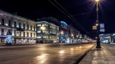 Ночной Санкт-Петербург. Улицы и разведённые мосты.