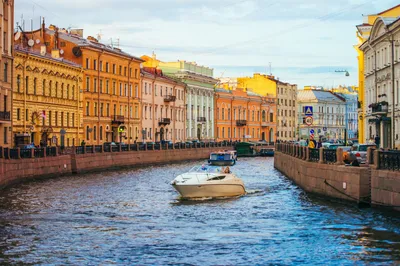 Куда сходить вечером в Санкт-Петербурге?