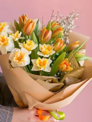 1️⃣ Купить букет из тюльпанов и нарциссов с доставкой в Алматы