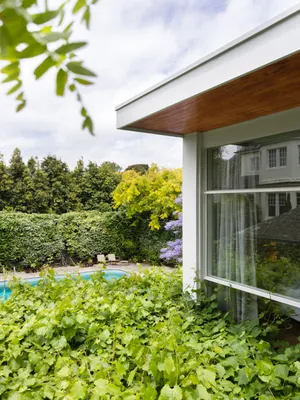 Уютный и светлый дом с тёплыми интерьерами, утопающий в зелени 〛 ◾ Фото ◾  Идеи ◾ Дизайн