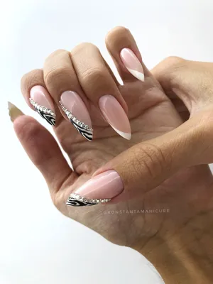 Френч на длинных ногтях | Uñas en gel diseños, Uñas maquilladas, Diseños de  uñas