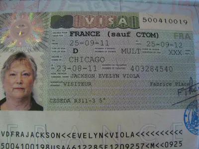 Франция поддержала новые вьетнамские паспорта