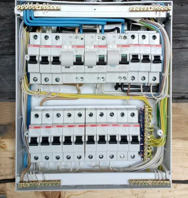 Сборка Установка электрощитов: продажа, цена в Пинске. Монтаж  электроприборов и оборудования от \"ИП Борисевич А.С.\" - 58471155