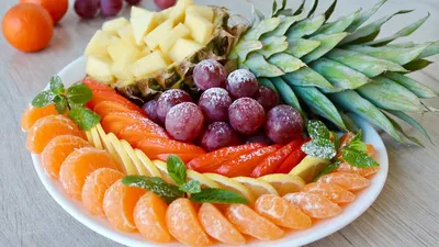 Три варианта красивой подачи фруктов на праздник | ХОЧЕШЬ ВКУСНО ПОЕСТЬ?  Tasty Food | Дзен