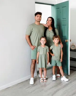 Family look 2023: как одеваться паре и семье? ТОП-10 трендов 2023