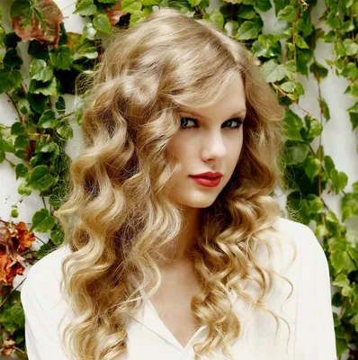 nice Современная химическая завивка волос (50 фото) — Крупные локоны любой  длины Читай больше http://avro… | Taylor swift curly hair, Taylor swift  hair, Hair styles