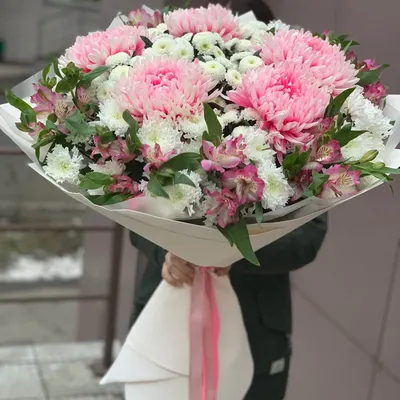 Хризантема с альстромерией в букете за 16 390 руб. | Бесплатная доставка  цветов по Москве