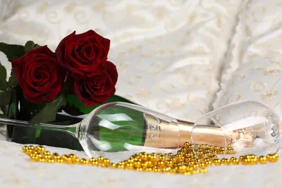 торт шампанское цветы, идеи свадьбы, декор свадеб, цветы свадьба, пионы с  шампанским, Свадебное агентство Москва