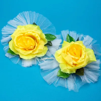 Желтые розы - банты на ручки и зеркала для декора свадебного кортежа  молодоженов с белой драпировкой из фатина, в наборе 2 штуки купить по  выгодной цене в интернет-магазине OZON