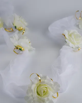 Белая лента на капот из фатина \"Розы айвори\" для декора свадебного кортежа  молодоженов и гостей купить по выгодной цене в интернет-магазине OZON