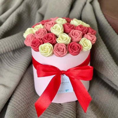 Шоколадные розы своими руками: и цветы, и сладости, и подарок