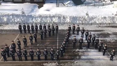 В Башкирии кадеты в поддержку российских военных на Украине выстроились в  формы букв Z и V