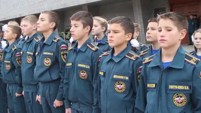 Из школьников в кадеты: 92 ученика надели специальную форму МЧС России -  YouTube